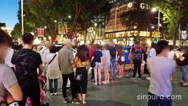 シンガポール　服装　男性