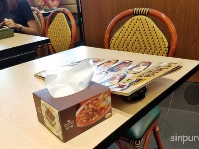 シンガポール サイゼリヤ メニュー 値段 場所