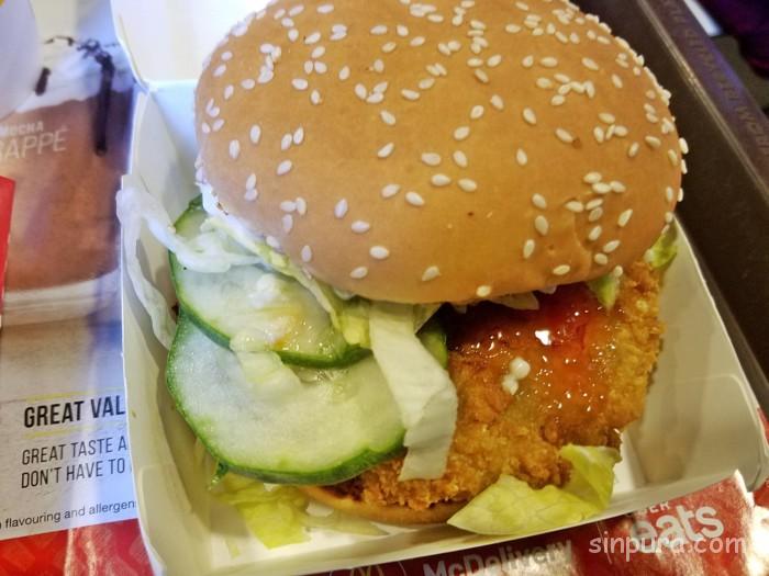 シンガポール　マクドナルド　メニュー　値段　限定　味　オリジナル　チリソース　ポテト