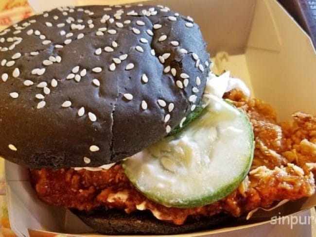 シンガポール　マクドナルド　メニュー　値段　限定　味　オリジナル　チリソース　ポテト