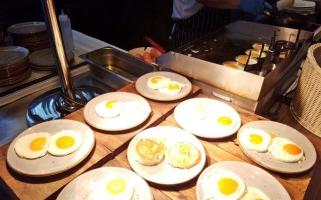 whotelsingapore-breakfast1-18