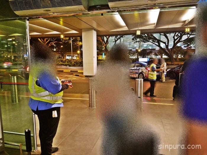 シンガポール　チャンギ空港　ターミナル２　タクシー乗り場