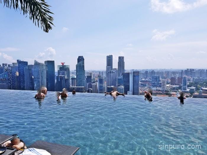 マリーナベイサンズ　プール　入り方　子供