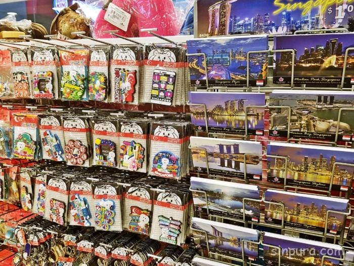 シンガポール　チャンギ空港　ターミナル3 コンビニ　場所