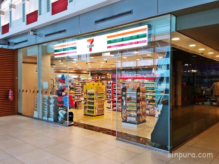 シンガポール　チャンギ空港　ターミナル3 コンビニ　場所