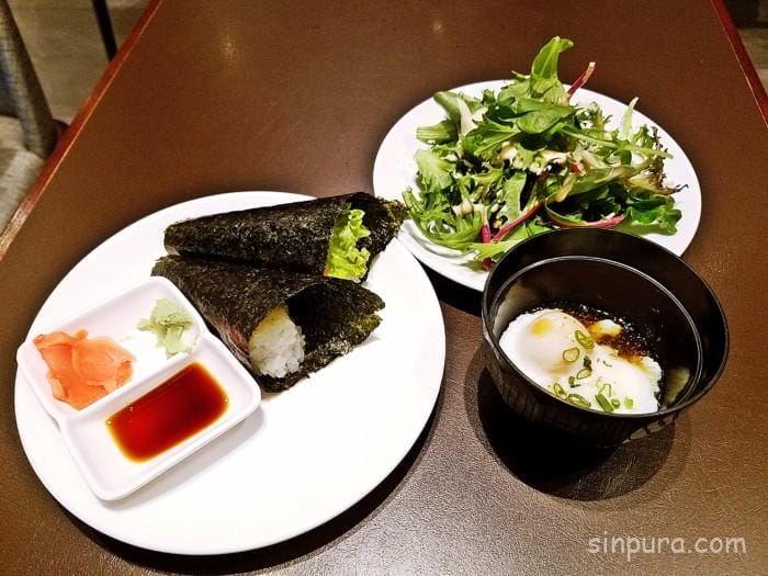 チャンギ空港 プラザプレミアムラウンジ 料金