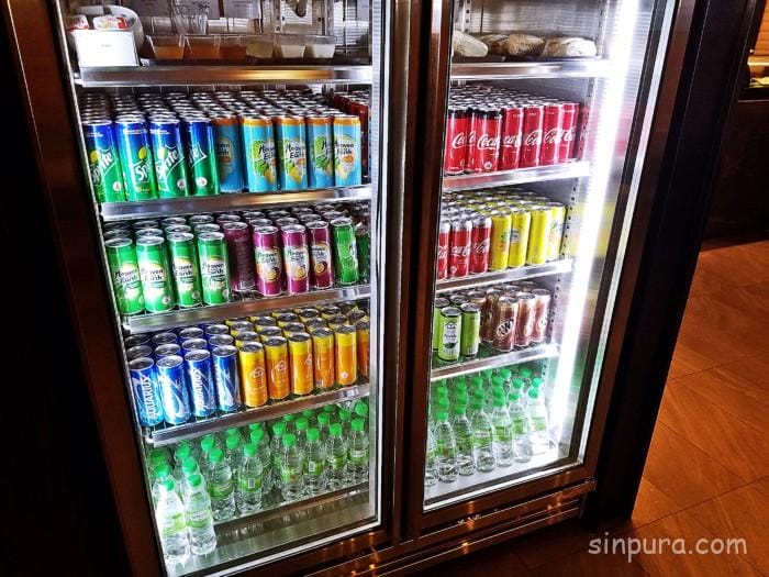 チャンギ空港 プラザプレミアムラウンジ 料金