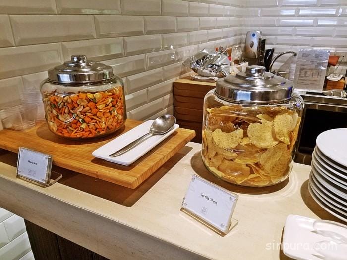 チャンギ空港 プラザプレミアムラウンジ 料金