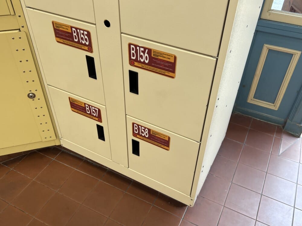 ユニバーサルスタジオシンガポール　USS　ロッカー　料金　場所