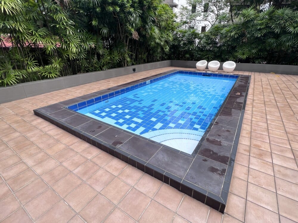 ヨークホテル　プール