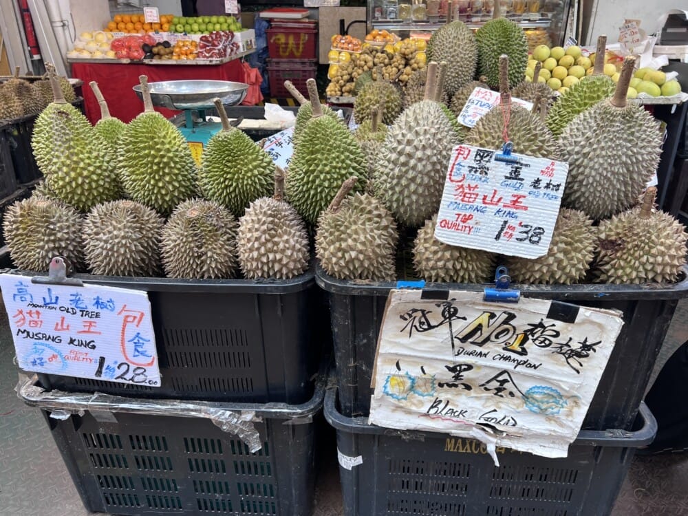 シンガポールでドリアンの売り方がエグい！臭いが漏れてる