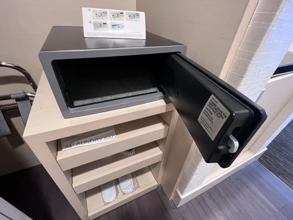 ヨークホテルシンガポール　スーペリア　部屋